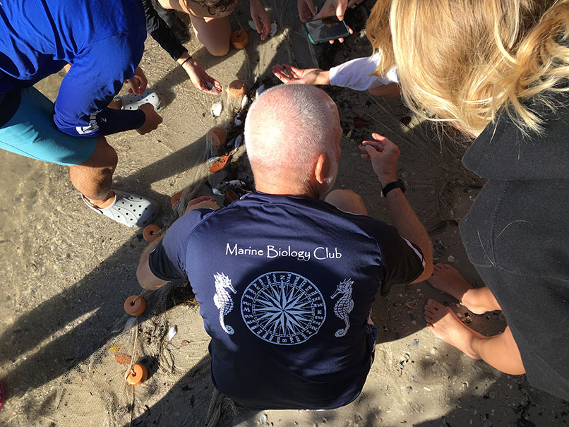 Honors College students at Coral Cove Park, Jupiter, FL